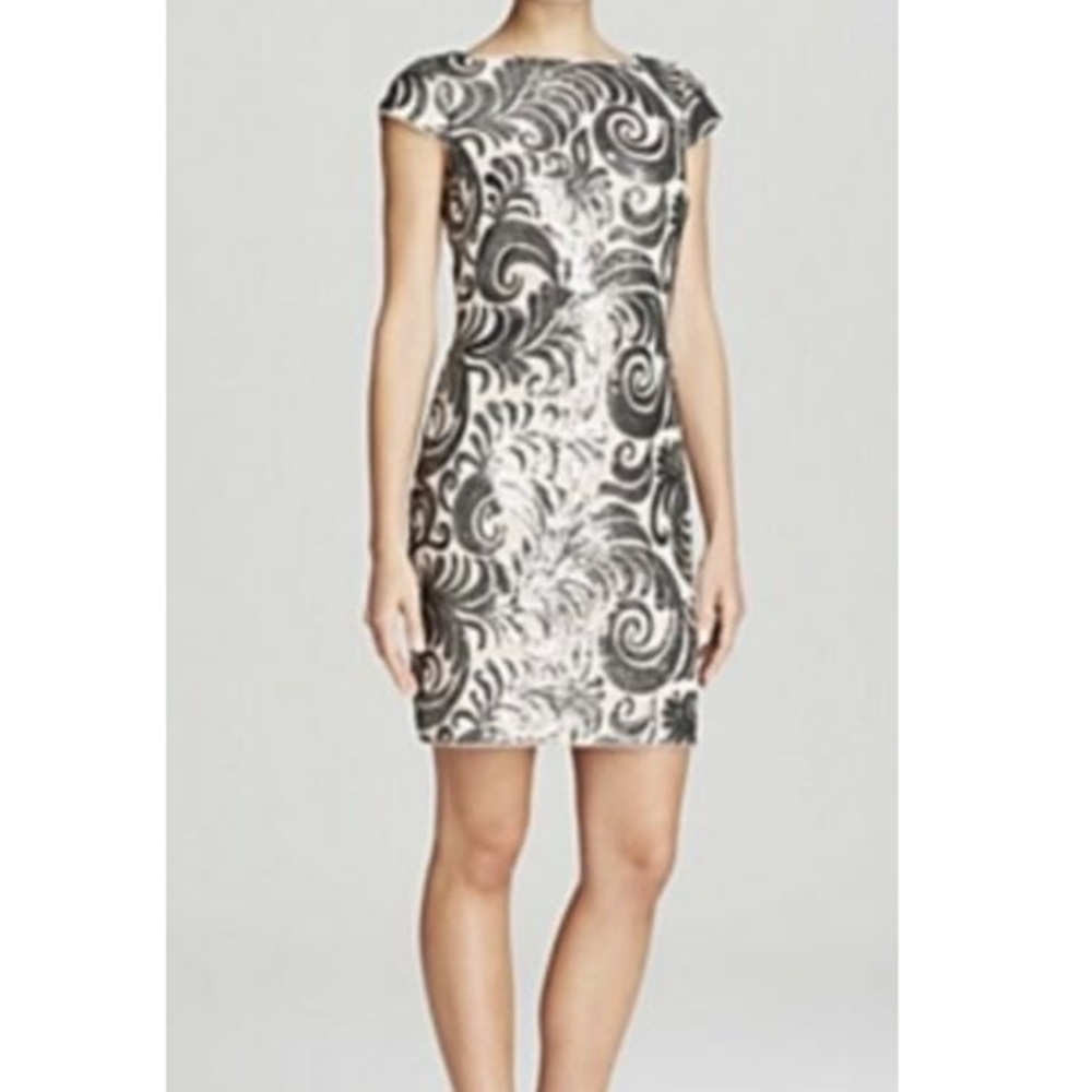 Adrianna Papell Coctail Dress - sequin swirl - sz 10P